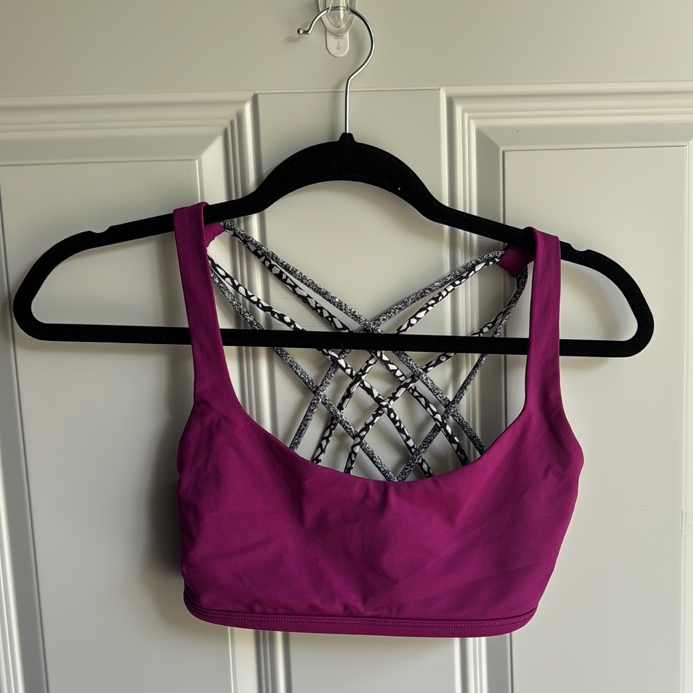 BNWOT Lululemon Free to be wild bra